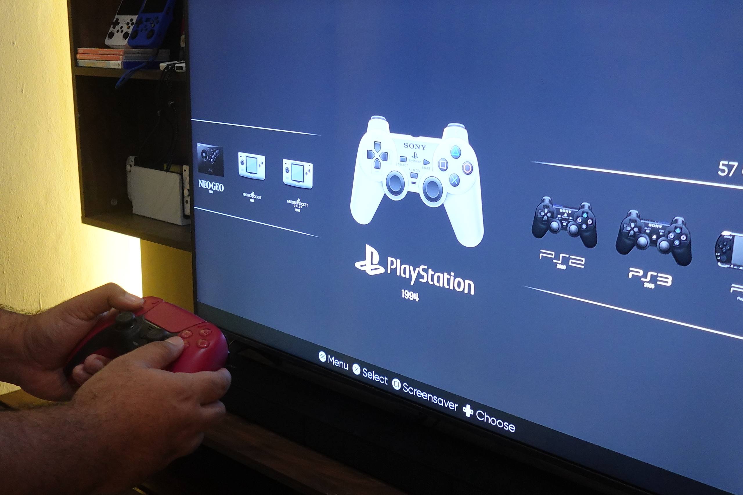 ES-DE on the living-room TV with DualSense, PlayStation selected